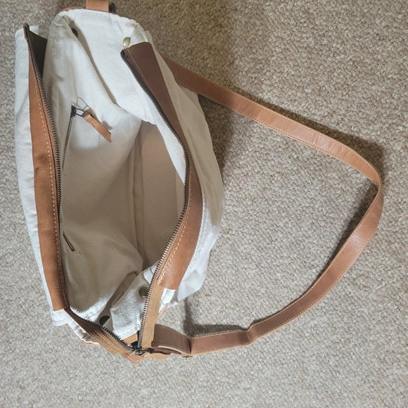 Better Life Bags Amelia convertible crossbody/backpack, leather and canvas EUC - Picture 3 of 5